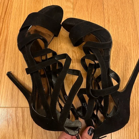 Women’s black tall heels size 9.5 - Picture 9 of 11